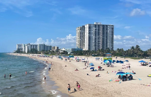 Fort Lauderdale beach skyline